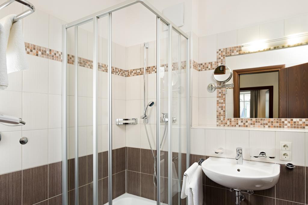 Hotel Meyerhof Lorrach Bilik gambar